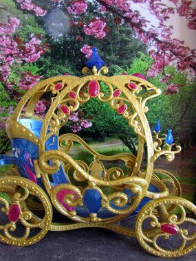 BARBIE CINDERELLA CARRIAGE, ELEGANT w 2 DOORS THAT OPEN, FITS 1 DOLL, DISNEY